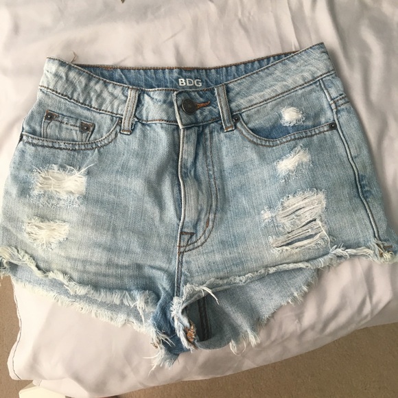 Urban Outfitters Jean Shorts - Picture 2 of 4